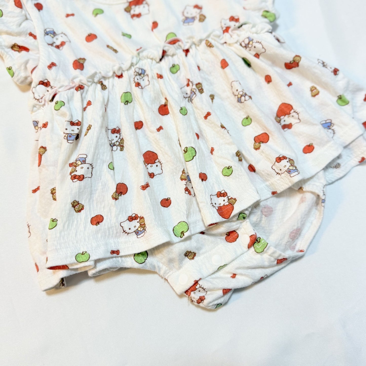 Hello Kitty Romper & Bib Set 6-9m Sanrio